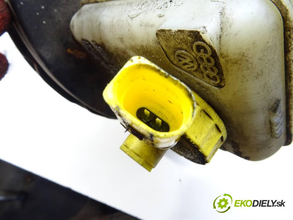 Volkswagen Bora  1999 85 kW SEDAN 4D 2.0B 115KM 98-05 2000 Posilovač Pumpa brzdová 21027099 (Posilňovače bŕzd)