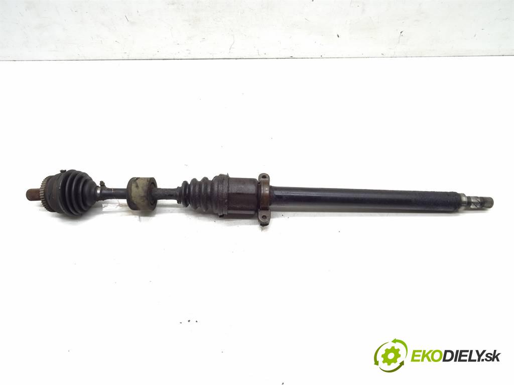 Volvo S80  2004 103kW SEDAN 2.5TDI 140KM 98-06 2461 Poloos pravá  (Poloosy)