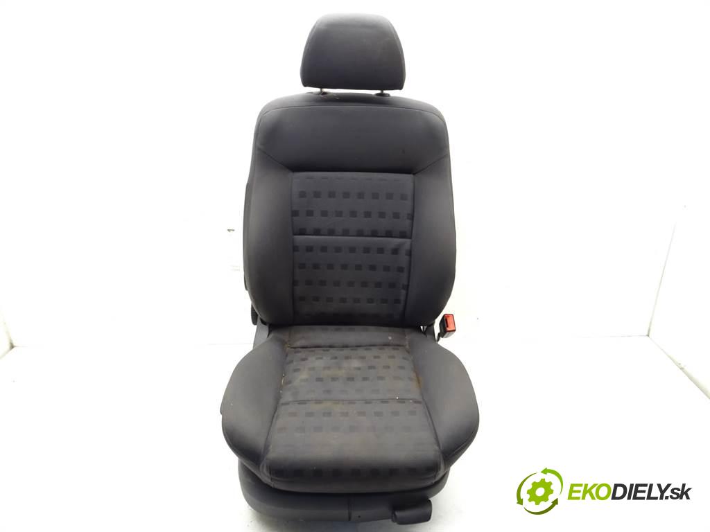 Volkswagen Passat B5 FL  2002 96 kW SEDAN 4D 1.9TDI 130KM 00-05 1900 sedadlo pravý  (Sedačky, sedadla)