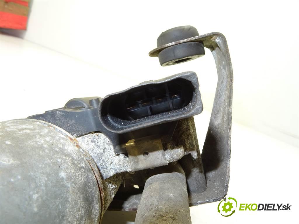 Volkswagen Touran    2.0TDI 140KM 03-15  Mechanizmus stieračov predný ľavy 1T0955120C