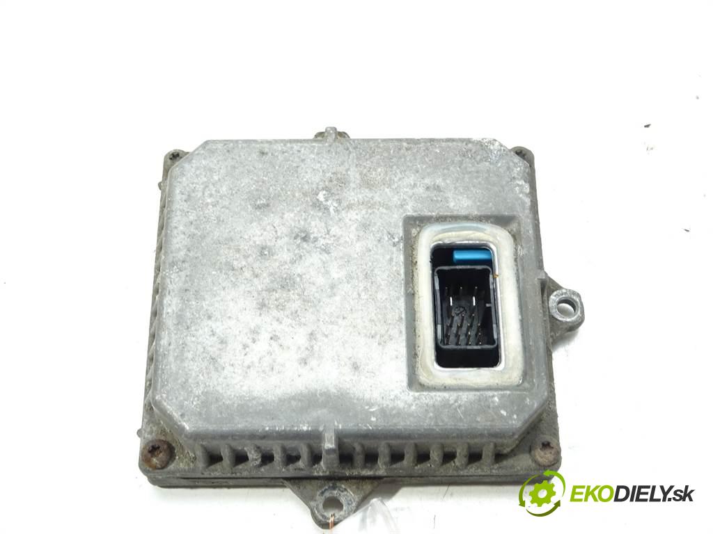 Volkswagen Touran    2.0TDI 140KM 03-15  Menič XENON 1T0907391 (Riadiace jednotky xenónu)