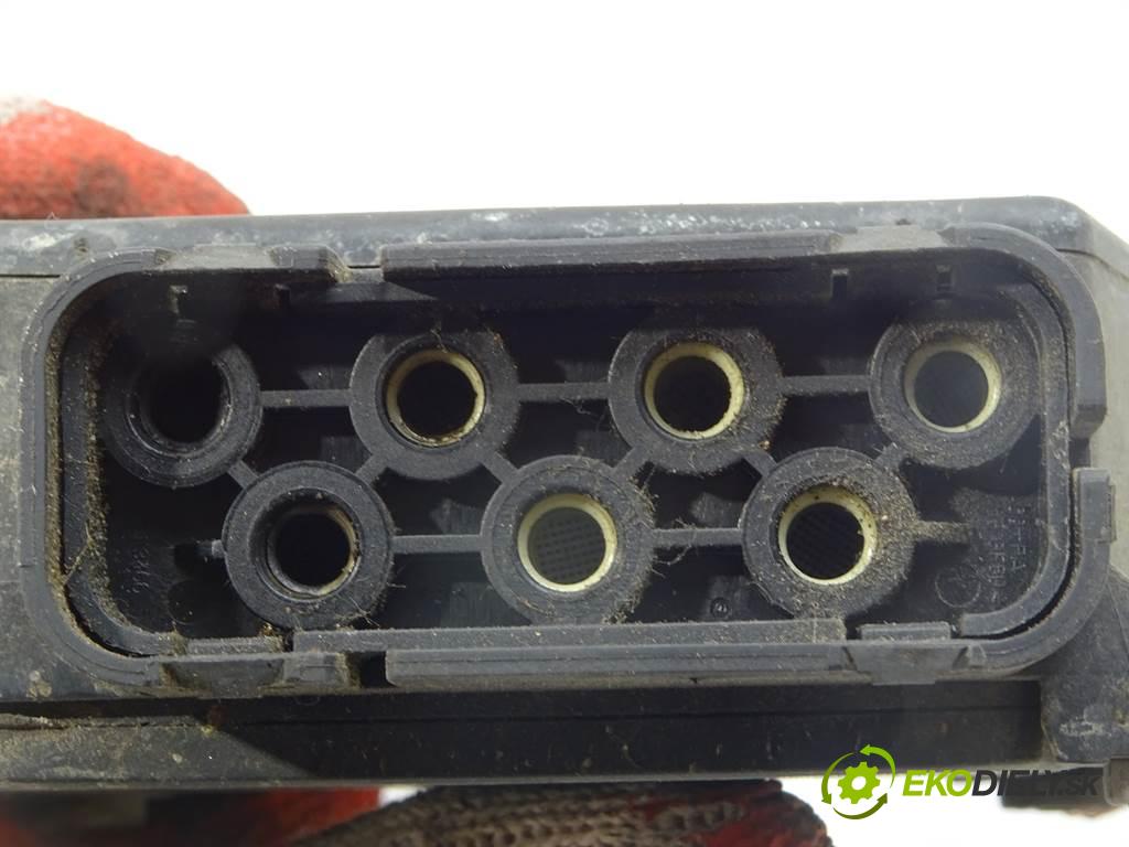 Volkswagen Touran    2.0TDI 140KM 03-15  Ventil magnetický 6Q0906625 (Ostatné)