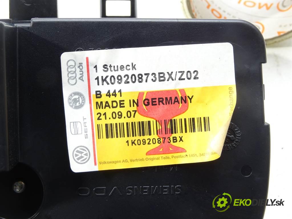 Volkswagen Golf V  2006 170KM HATCHBACK 5D 2.0TDI 170KM 03-09 2000 Prístrojovka 1K0920873BX (Prístrojové dosky, displeje)