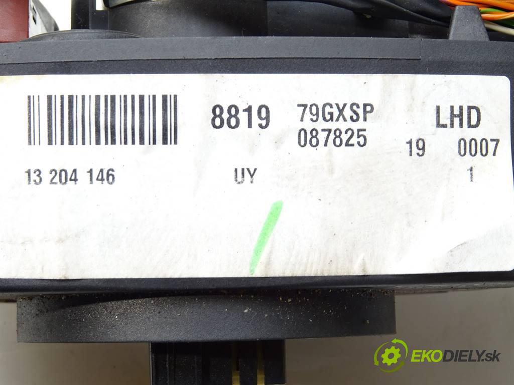 Opel Signum  2006 88 kW 1.9CDTI 120KM 03-05 1900 Prepínač kombinovaný 13204146UY (Prepínače, spínače, tlačidlá a ovládače kúrenia)