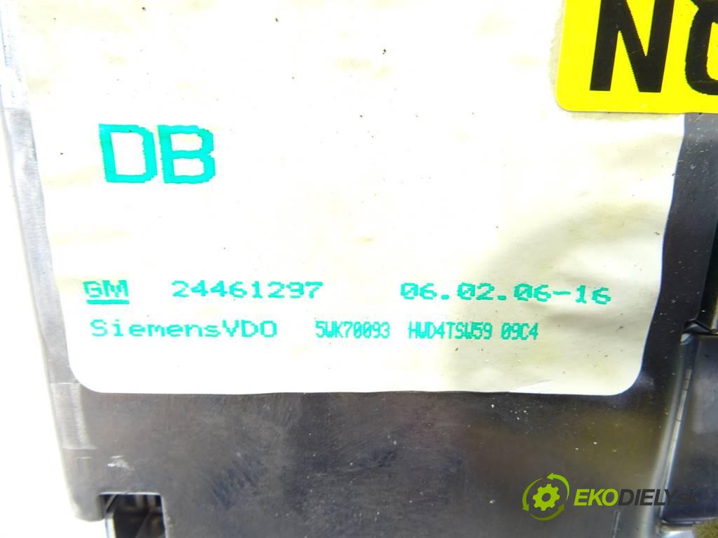 Opel Signum  2006 88 kW 1.9CDTI 120KM 03-05 1900 RADIO Dislpej 13163937 24461297