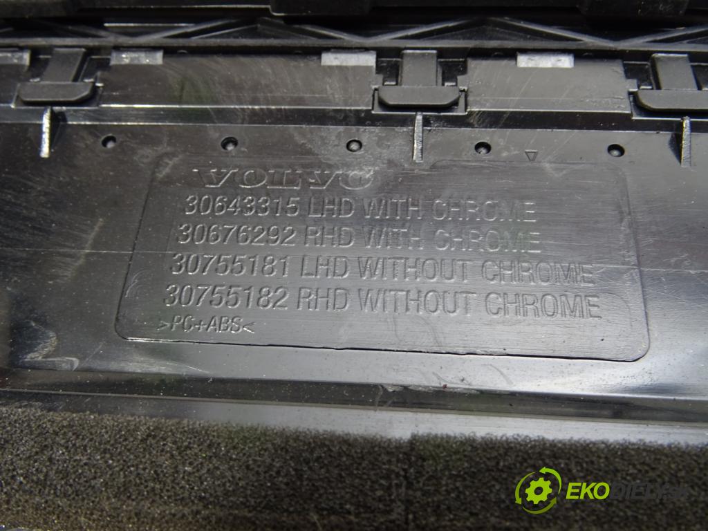 VOLVO V70 III (135) 2007 - 2016    T5 180 kW [245 KM] benzyna 2013 - 2016  lišty kryt 30643314 30643315 (Lišty)