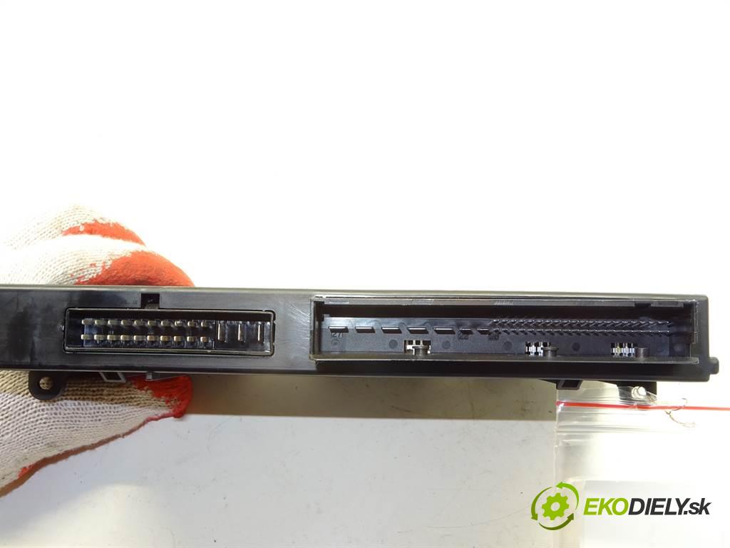 BMW 7 (F01, F02, F03, F04) 2008 - 2015    750 i, Li xDrive 300 kW [408 KM] benzyna 2009 - 20  Modul komfortu 9267455 (Moduly komfortu)