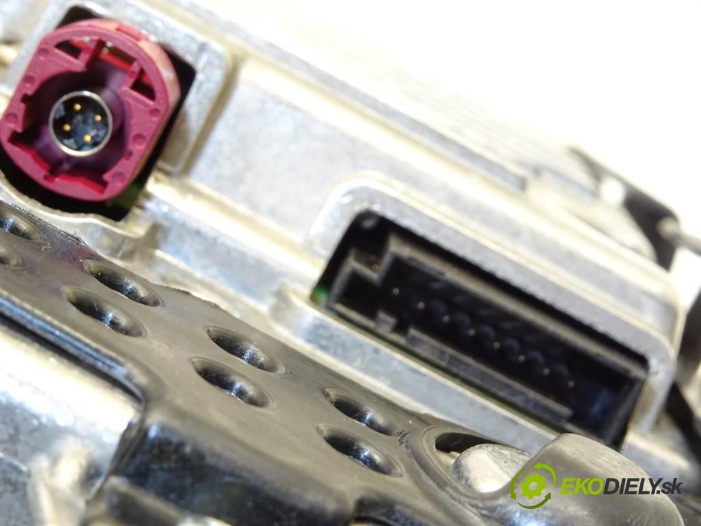 BMW 7 (F01, F02, F03, F04) 2008 - 2015    750 i, Li xDrive 300 kW [408 KM] benzyna 2009 - 20  Dislpej 2321757 (Prístrojové dosky, displeje)
