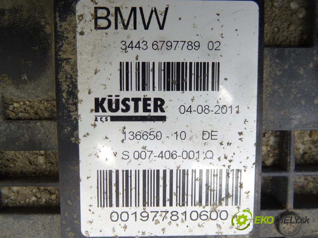BMW 7 (F01, F02, F03, F04) 2008 - 2015    750 i, Li xDrive 300 kW [408 KM] benzyna 2009 - 20  BRZDA: ručný elektrický 6797789 (Ručné brzdy)