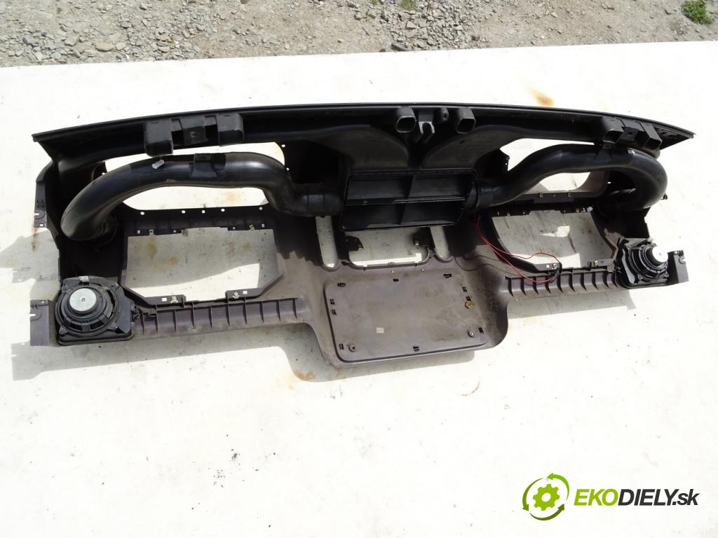 RENAULT MASTER II Autobus (JD) 1998 - 2022    2.8 dTI 84 kW [114 KM] olej napędowy 1998 - 2001  Palubná doska  (Palubné dosky)