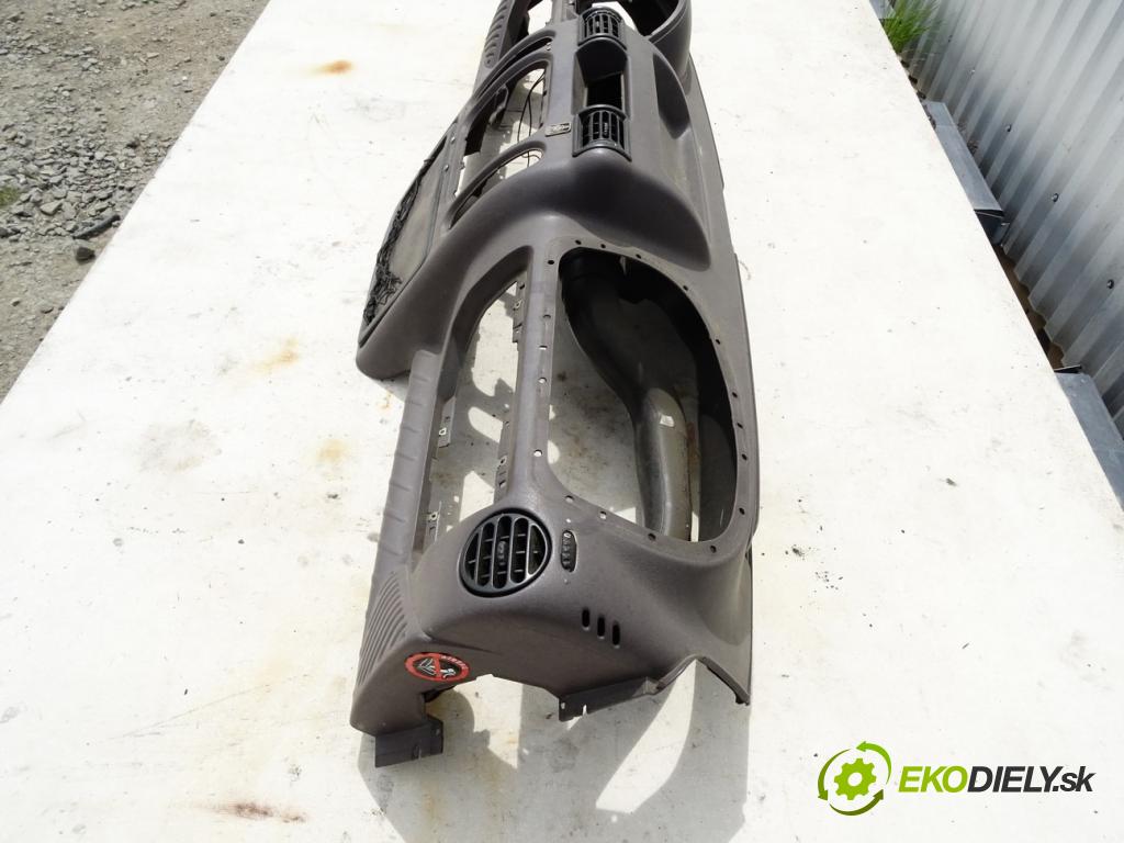 RENAULT MASTER II Autobus (JD) 1998 - 2022    2.8 dTI 84 kW [114 KM] olej napędowy 1998 - 2001  Palubná doska  (Palubné dosky)