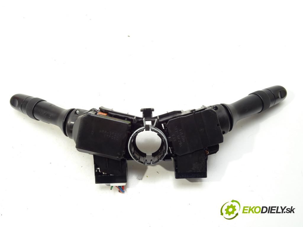 TOYOTA AURIS (_E15_) 2006 - 2012    1.4 (ZZE150_) 71 kW [97 KM] benzyna 2007 - 2012  Prepínač kombinovaný 17F060 17F100 (Prepínače, spínače, tlačidlá a ovládače kúrenia)
