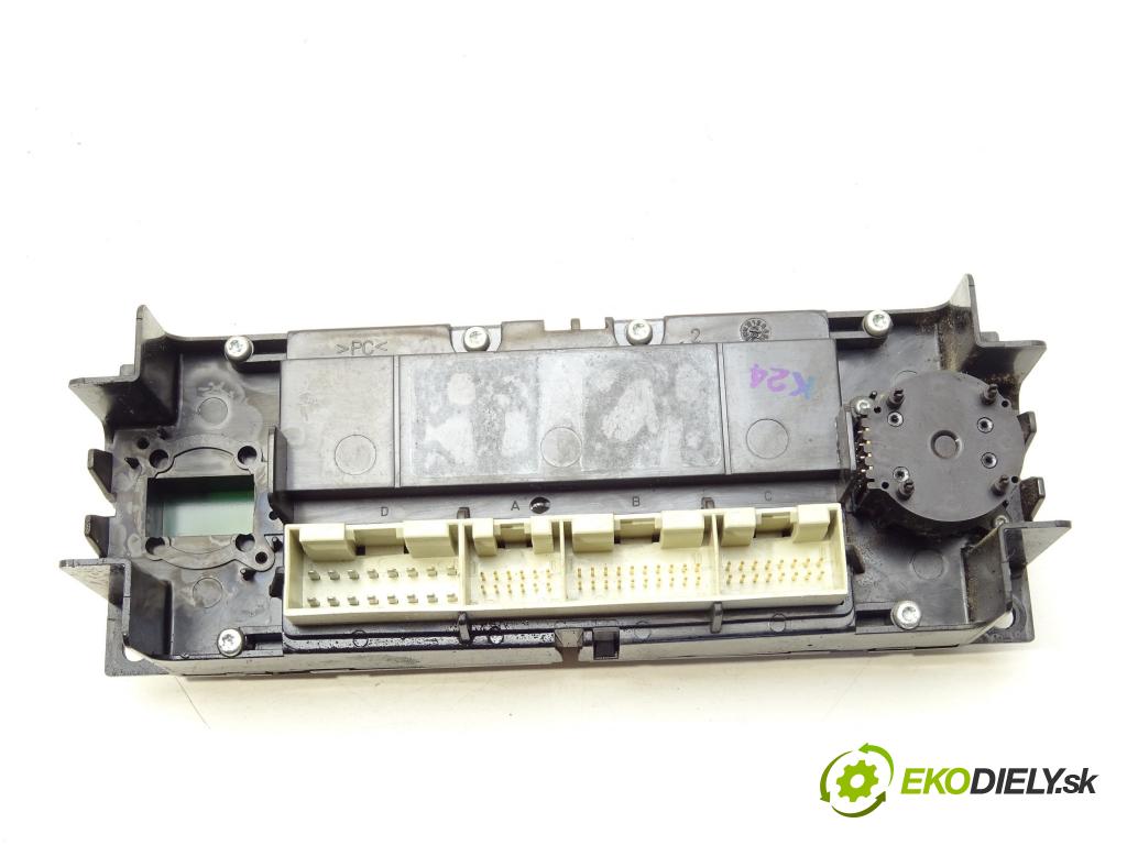 VW BORA I (1J2) 1998 - 2013    1.9 SDI 50 kW [68 KM] olej napędowy 1998 - 2005  Panel ovládania kúrenia  (Prepínače, spínače, tlačidlá a ovládače kúrenia)