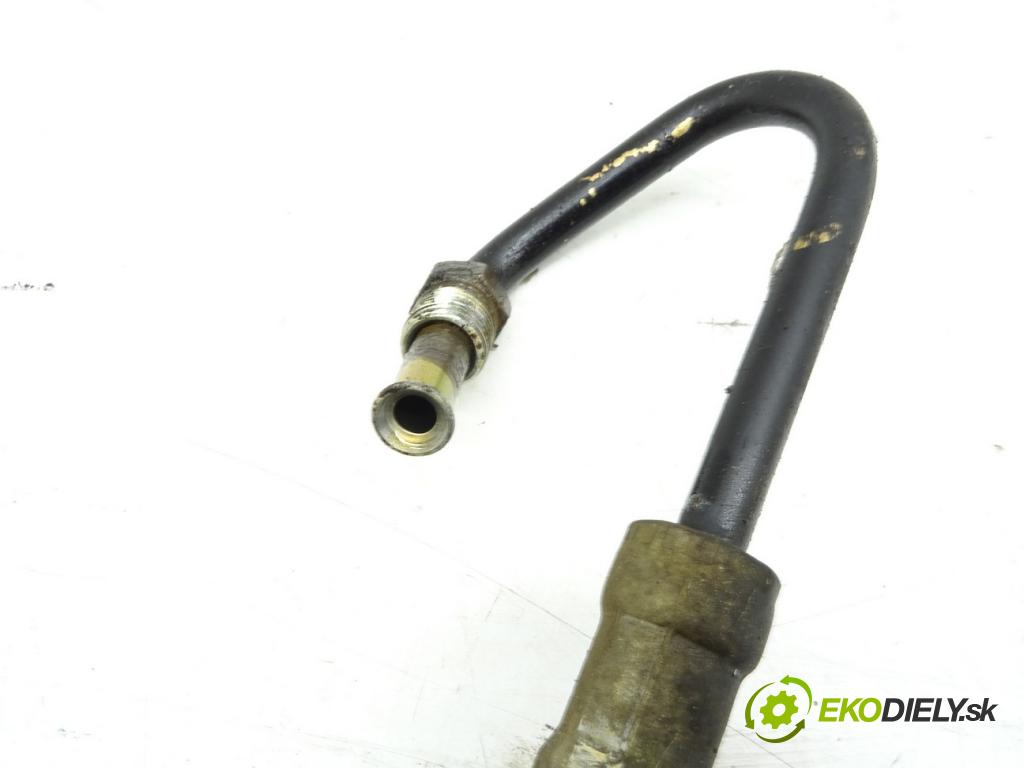 TOYOTA RAV 4 II (_A2_) 2000 - 2005    2.0 D 4WD (CLA20_, CLA21_) 85 kW [116 KM] olej nap  hadica servočerpadlo  (Rúrky, hadice servočerpadla)