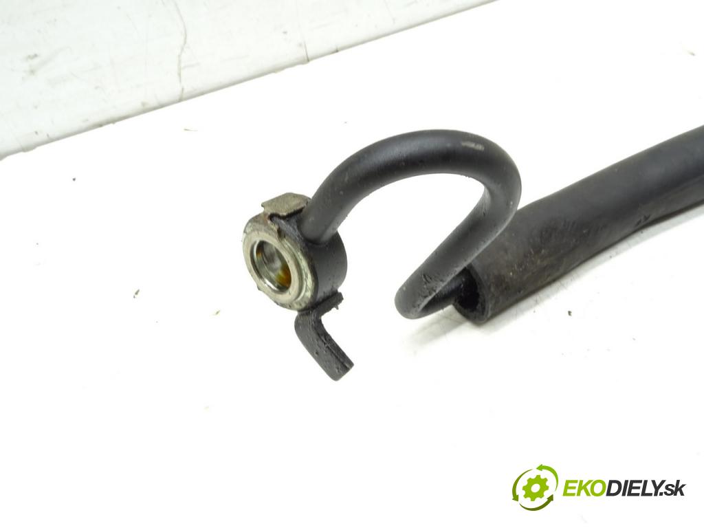 TOYOTA RAV 4 II (_A2_) 2000 - 2005    2.0 D 4WD (CLA20_, CLA21_) 85 kW [116 KM] olej nap  hadica servočerpadlo  (Rúrky, hadice servočerpadla)