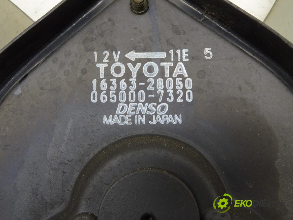 TOYOTA RAV 4 II (_A2_) 2000 - 2005    2.0 D 4WD (CLA20_, CLA21_) 85 kW [116 KM] olej nap  ventilátor klimatizace 16363-28050 (Ventilátory chladičů klimatizace)