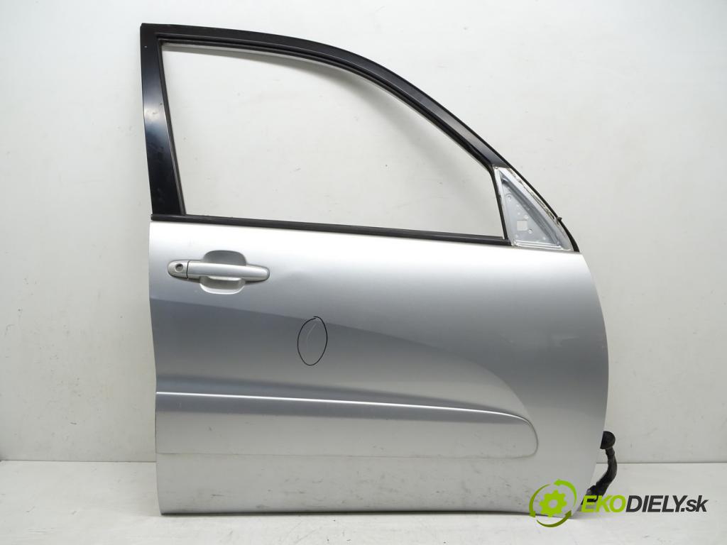 TOYOTA RAV 4 II (_A2_) 2000 - 2005    2.0 4WD (ACA21, ACA20) 110 kW [150 KM] benzyna 200  Dvere predný pravé  (Ostatné)