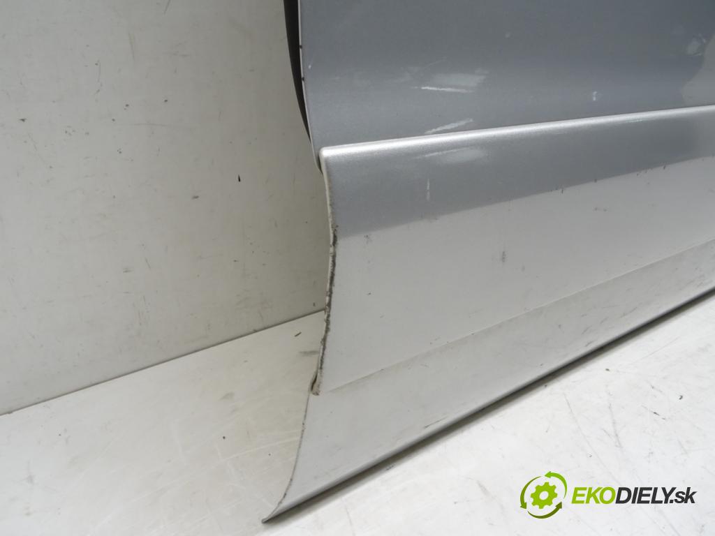 TOYOTA RAV 4 II (_A2_) 2000 - 2005    2.0 4WD (ACA21, ACA20) 110 kW [150 KM] benzyna 200  Dvere predný pravé  (Ostatné)