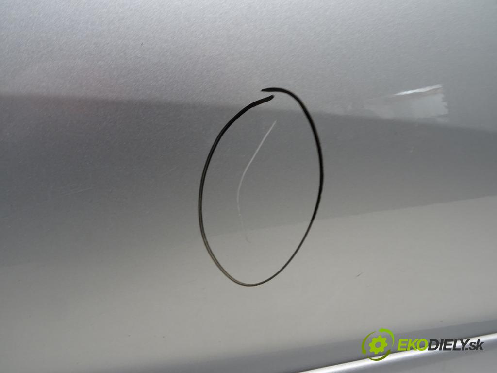 TOYOTA RAV 4 II (_A2_) 2000 - 2005    2.0 4WD (ACA21, ACA20) 110 kW [150 KM] benzyna 200  Dvere predný pravé  (Ostatné)