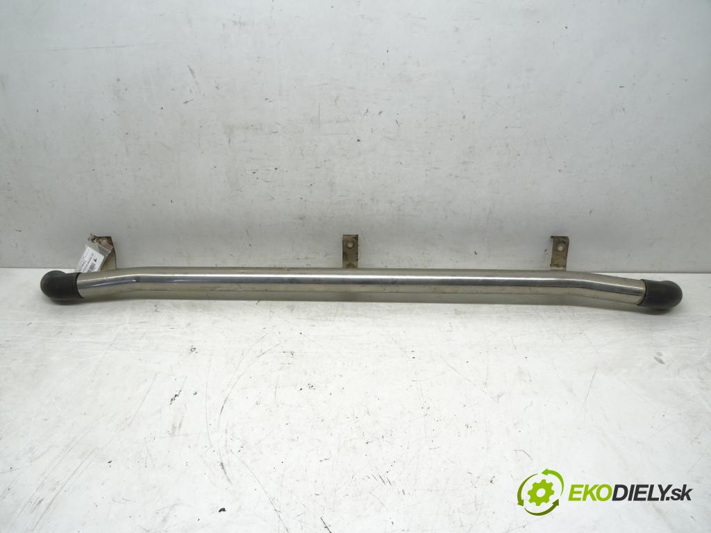 TOYOTA RAV 4 II (_A2_) 2000 - 2005    2.0 4WD (ACA21, ACA20) 110 kW [150 KM] benzyna 200  prah pravy POTRUBIE: 0