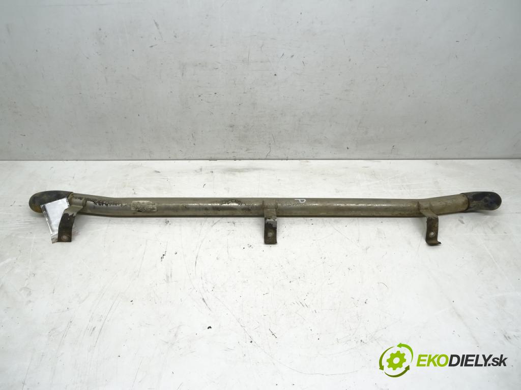 TOYOTA RAV 4 II (_A2_) 2000 - 2005    2.0 4WD (ACA21, ACA20) 110 kW [150 KM] benzyna 200  prah pravy POTRUBIE: 0
