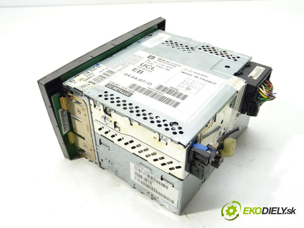OPEL SIGNUM liftback (Z03) 2003 - 2008    1.9 CDTI (F48) 110 kW [150 KM] olej napędowy 2004   RADIO 13272817 (Audio zariadenia)