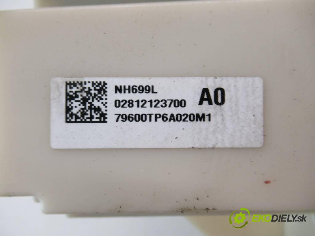 Honda Accord VIII Crosstour    HB 5D EX-L 2.4B 192KM 09-15  Panel ovládania kúrenia 79600-TP6-A020-M1 (Prepínače, spínače, tlačidlá a ovládače kúrenia)