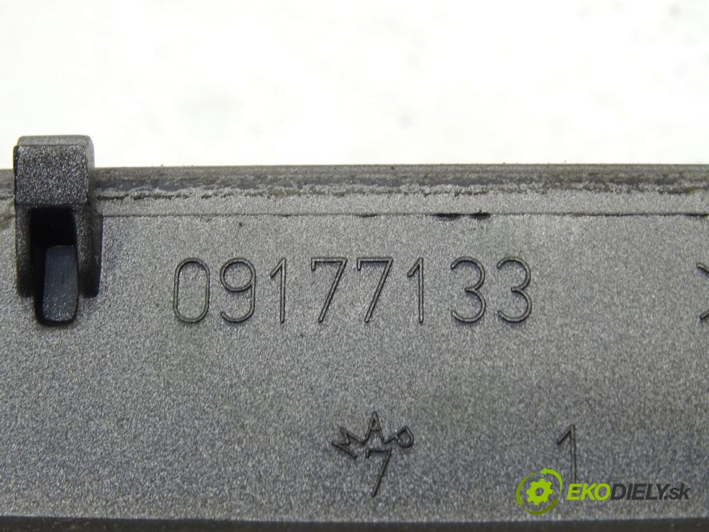 OPEL VECTRA C Kombi (Z02) 2003 - 2009    1.8 (F35) 90 kW [122 KM] benzyna 2003 - 2006  Dislpej 09177133 (Prístrojové dosky, displeje)