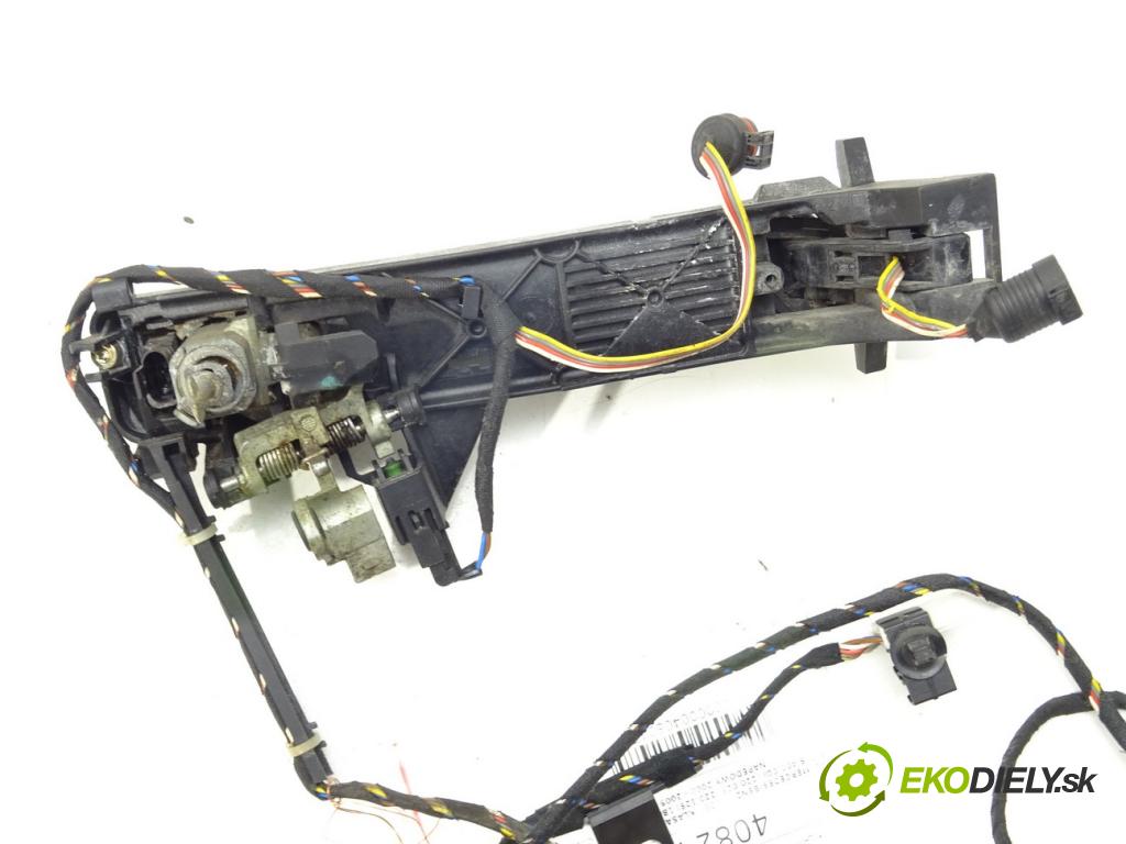 MERCEDES-BENZ KLASA S (W220) 1998 - 2005    S 400 CDI (220.028, 220.128) 184 kW [250 KM] olej   Kľučka predný ľavá strana vonkajšia  (Vonkajšie predné ľavé)