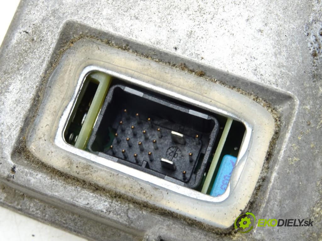 MERCEDES-BENZ KLASA S (W220) 1998 - 2005    S 400 CDI (220.028, 220.128) 184 kW [250 KM] olej   Menič XENON 1307329087 (Riadiace jednotky xenónu)