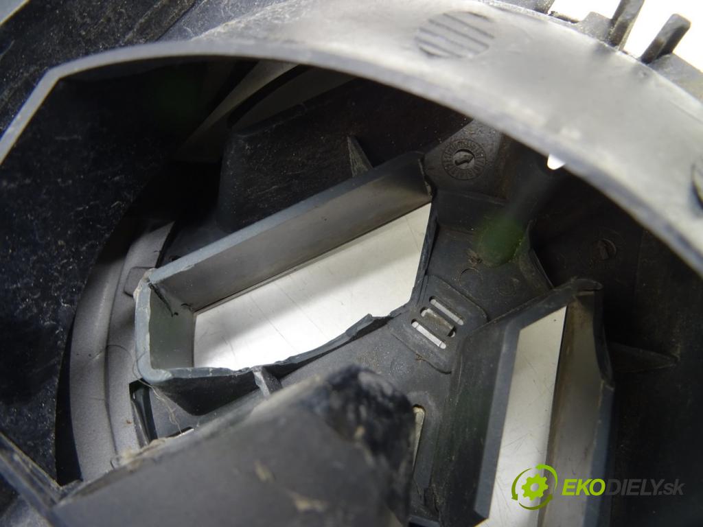 VW GOLF V (1K1) 2003 - 2010    1.9 TDI 77 kW [105 KM] olej napędowy 2003 - 2008  Mriežka maska 1K0853655 (Mriežky, masky)