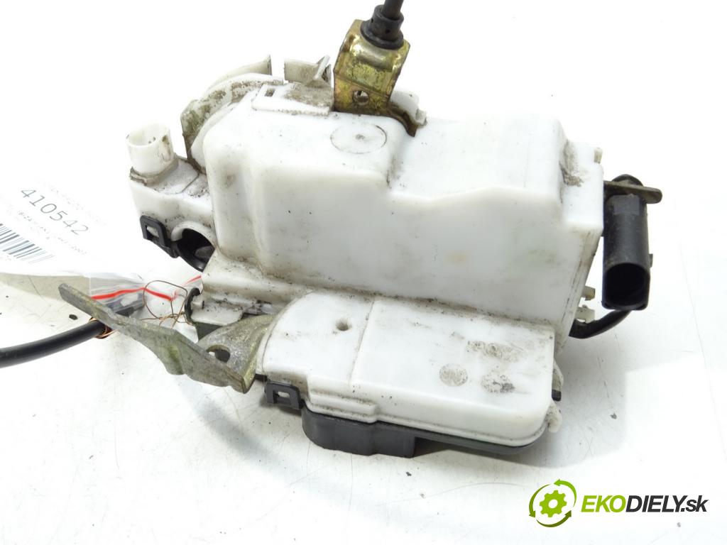 SEAT IBIZA II (6K1) 1993 - 2002 --- zámok přední část pravý 6K4837016D