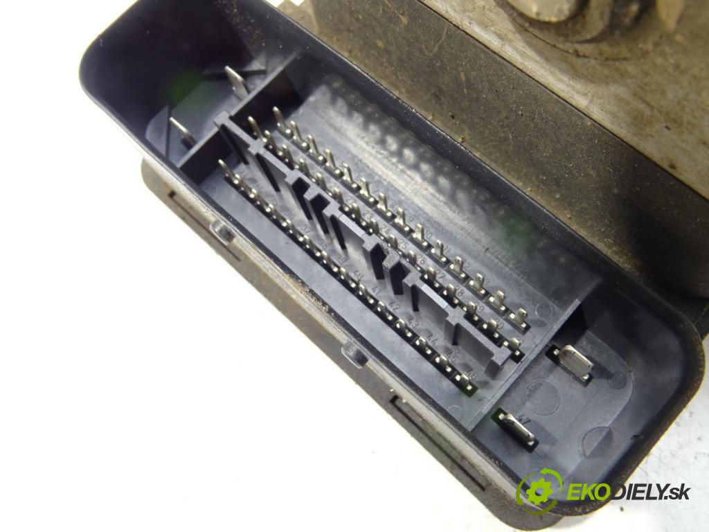 AUDI A3 (8L1) 1996 - 2006    1.8 T 110 kW [150 KM] benzyna 1996 - 2003  Pumpa ABS 1C0907379G (Pumpy ABS)