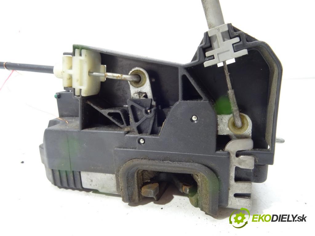 OPEL CORSA C (X01) 2000 - 2009    1.0 (F08, F68) 44 kW [60 KM] benzyna 2003 - 2009  zámok přední část levý