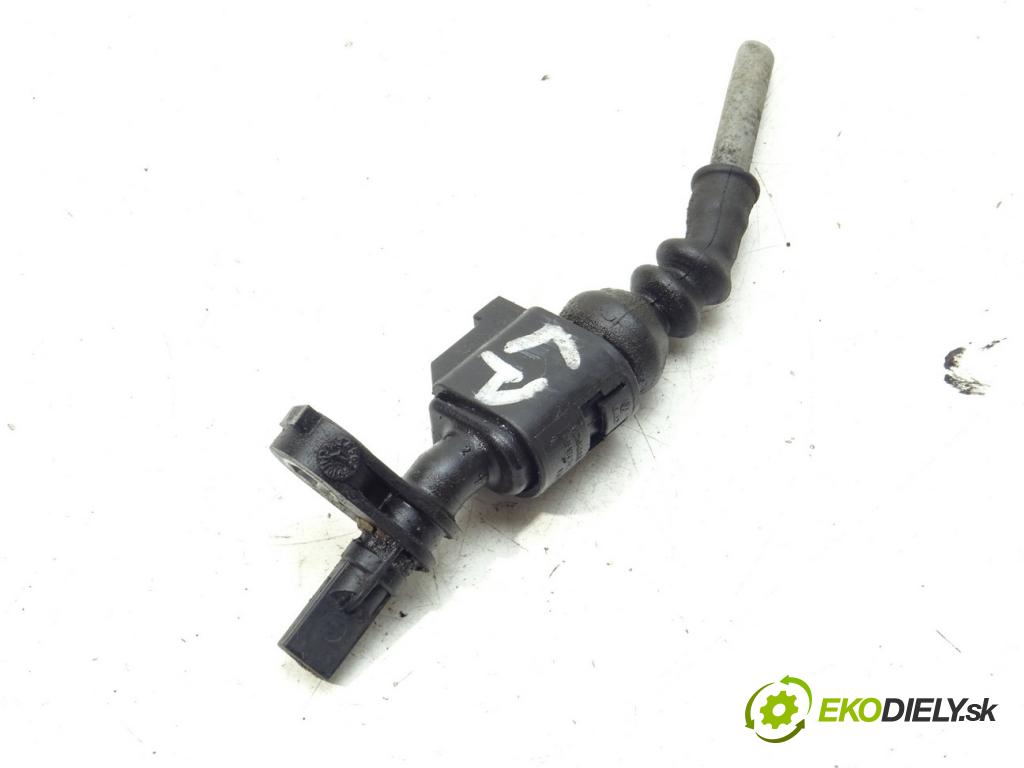 VW PASSAT B8 Variant (3G5, CB5) 2014 - 2022    2.0 TDI 4motion 176 kW [240 KM] olej napędowy 2014  Snímač ABS predný ľavy 100711-52733 (Snímače ABS)