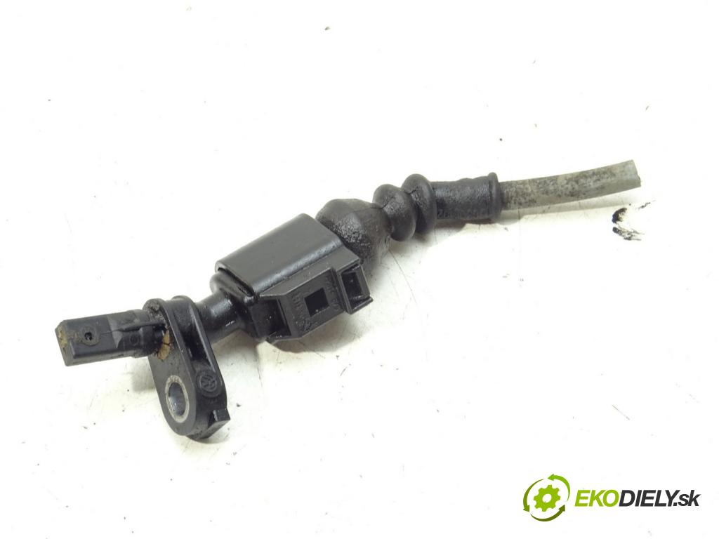 VW PASSAT B8 Variant (3G5, CB5) 2014 - 2022    2.0 TDI 4motion 176 kW [240 KM] olej napędowy 2014  Snímač ABS predný ľavy 100711-52733 (Snímače ABS)