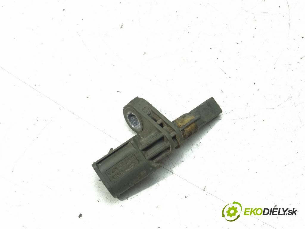 VW PASSAT B8 Variant (3G5, CB5) 2014 - 2022    2.0 TDI 4motion 176 kW [240 KM] olej napędowy 2014  Snímač ABS zadný ľavy 100711-55583 (Snímače ABS)