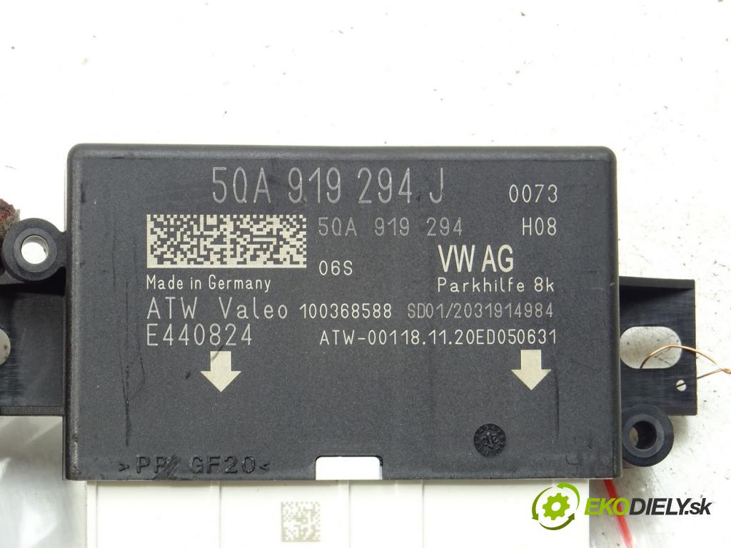 SKODA SUPERB III Kombi (3V5) 2015 - 2022    2.0 TDI 110 kW [150 KM] olej napędowy 2015 - 2022  Modul PDC 5QA919294J (Ostatné)