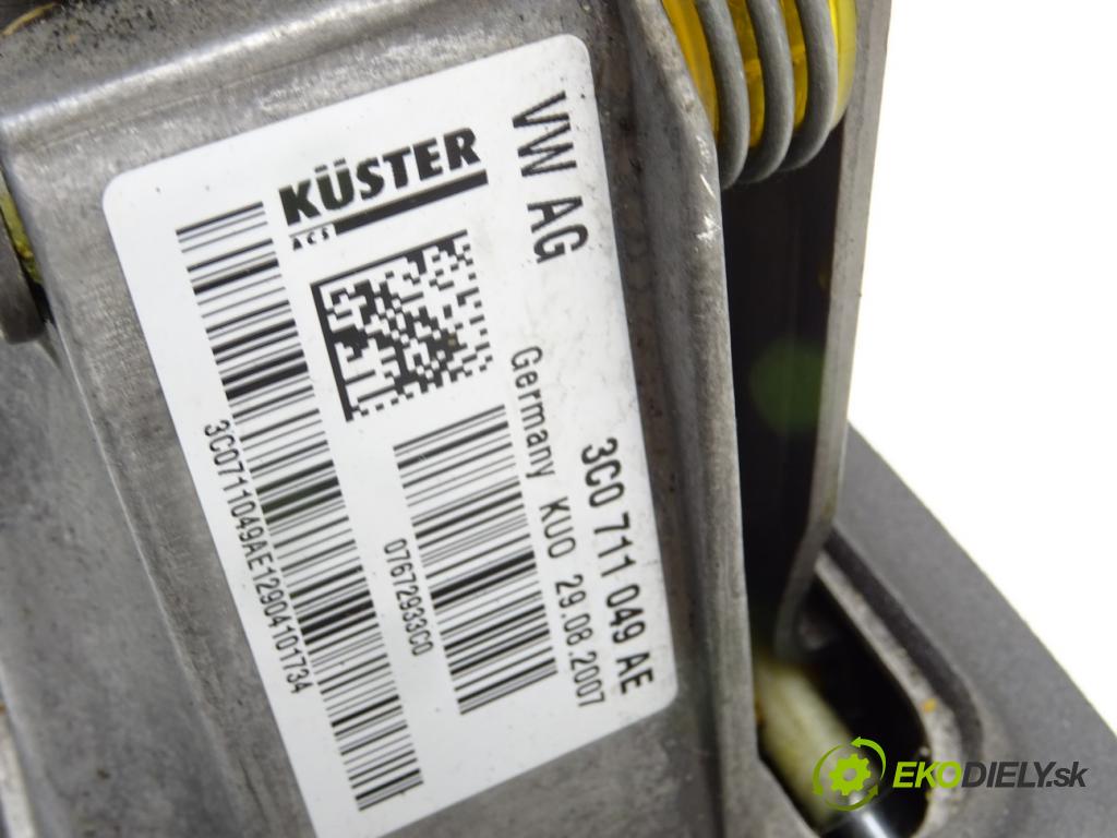 VW PASSAT B6 Variant (3C5) 2005 - 2011    1.6 TDI 77 kW [105 KM] olej napędowy 2009 - 2010  Kulisa 3C0711049AE (Rýchlostné páky / kulisy)