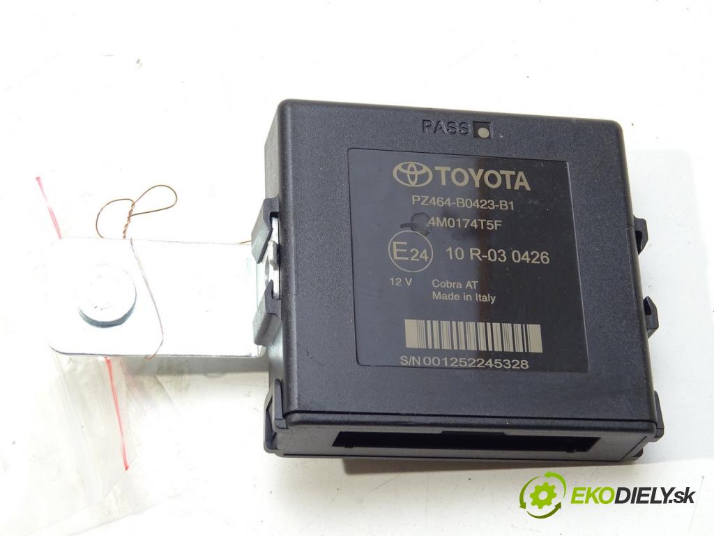 TOYOTA YARIS (_P13_) 2010 - 2022    1.3 (NSP130_) 73 kW [99 KM] benzyna 2011 - 2022  Modul PDC 10R-030426 (Ostatné)