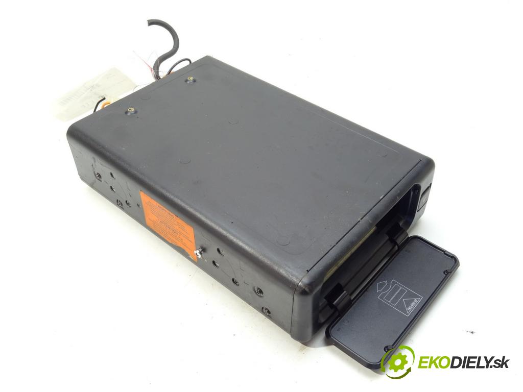 BMW 7 (E38) 1994 - 2001    728 i, iL 142 kW [193 KM] benzyna 1995 - 2001  Menič CD 8361058 (CD meniče)