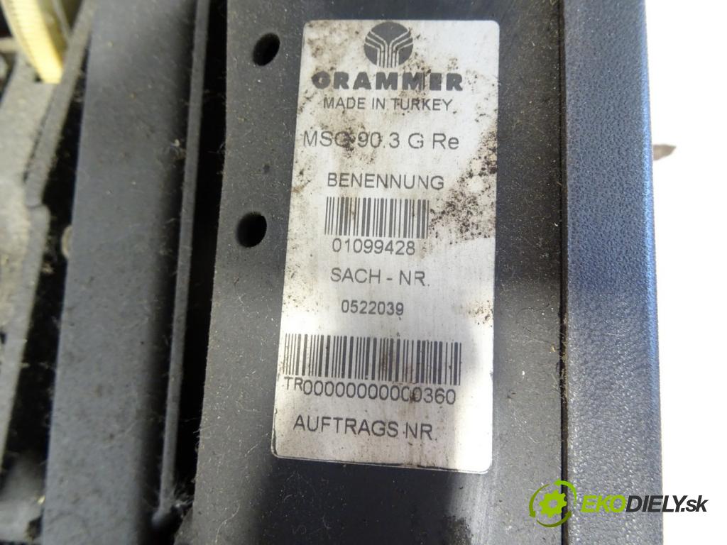 ISUZU TURQUOISE    4752cm³ 108KW (147KM) 2005  Sedadlo ľavy  (Sedačky, sedadlá)