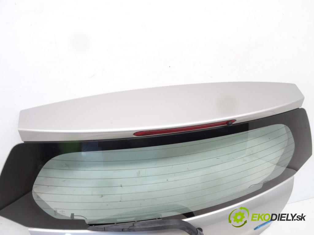 NISSAN PIXO (UA0) 2009 - 2022    1.0 50 kW [68 KM] benzyna 2009 - 2022  zadní část kapota 0 (Zadní kapoty)