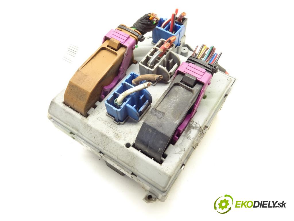 FIAT LINEA (323_, 110_) 2006 - 2022    1.3 D Multijet (323AXB11, 323AXB1A) 66 kW [90 KM]   Skrinka poistková 51799849 (Poistkové skrinky)