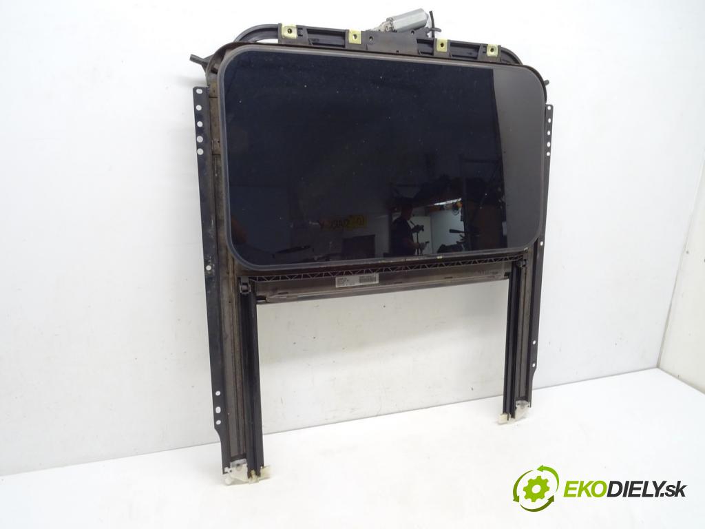 PORSCHE CAYENNE (9PA) 2002 - 2010    S 4.5 250 kW [340 KM] benzyna 2002 - 2007  strešné okno 8D0877255D (Sklá karosérie)