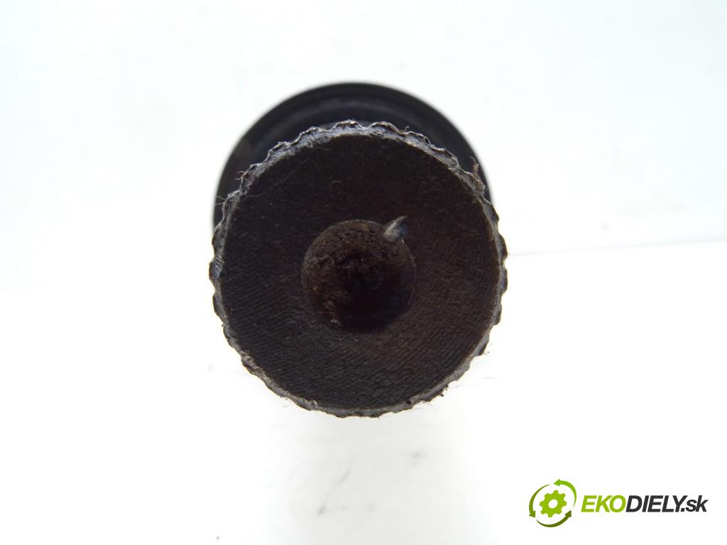 KIA SPORTAGE VAN 1994 - 2005    2.0 TDI 4WD 61 kW [83 KM] olej napędowy 1997 - 200  Poloos ľavá strana  (Poloosy)