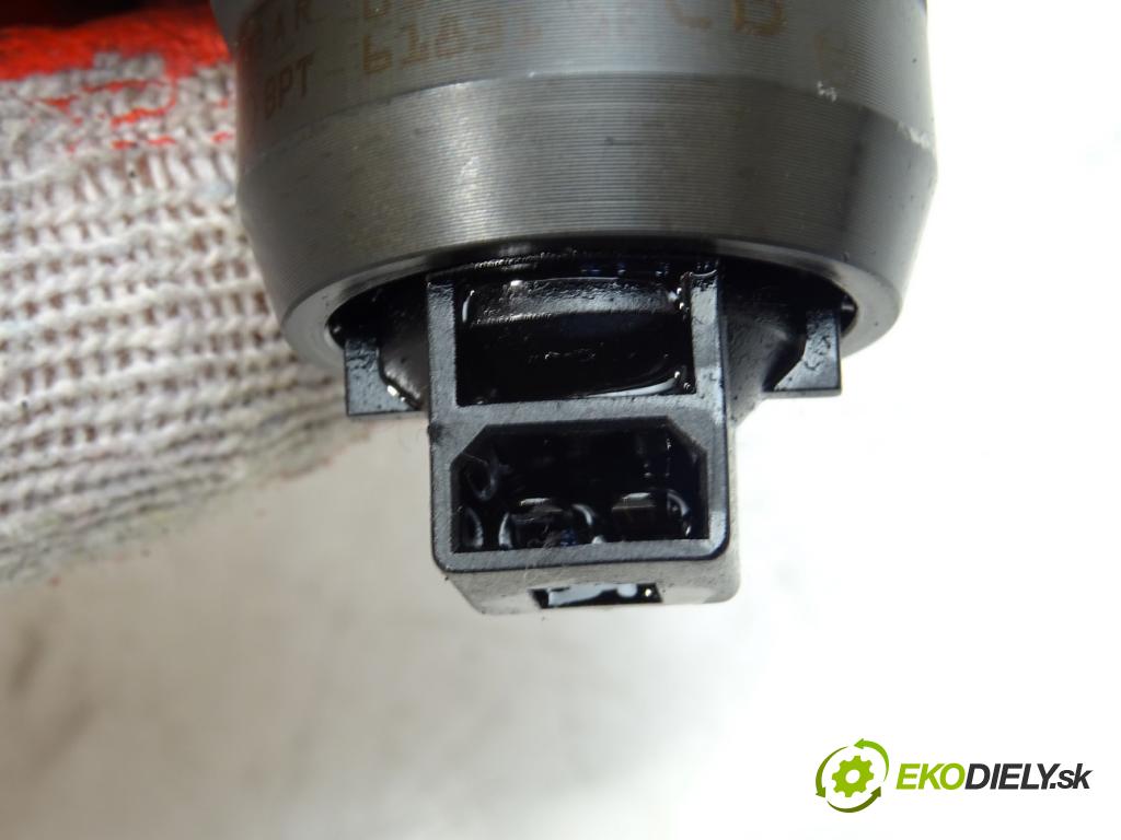 AUDI A4 B6 (8E2) 2000 - 2005    1.9 TDI 96 kW [130 KM] olej napędowy 2000 - 2004  vstřikovací ventily 038130073AR