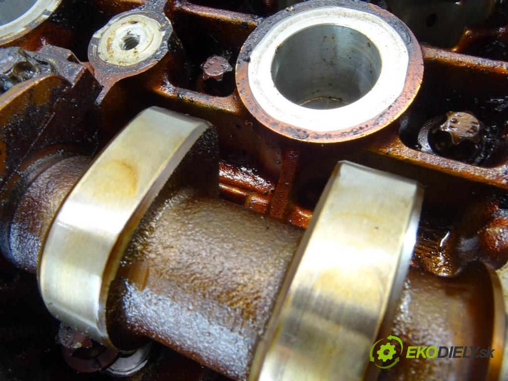 PORSCHE CAYENNE (9PA) 2002 - 2010    S 4.5 250 kW [340 KM] benzyna 2002 - 2007  Hlava valcov ľavá strana 948105122 (Hlavy valcov)