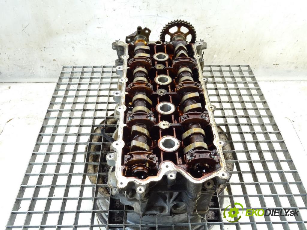 PORSCHE CAYENNE (9PA) 2002 - 2010    S 4.5 250 kW [340 KM] benzyna 2002 - 2007  Hlava valcov pravá 948104105 (Hlavy valcov)