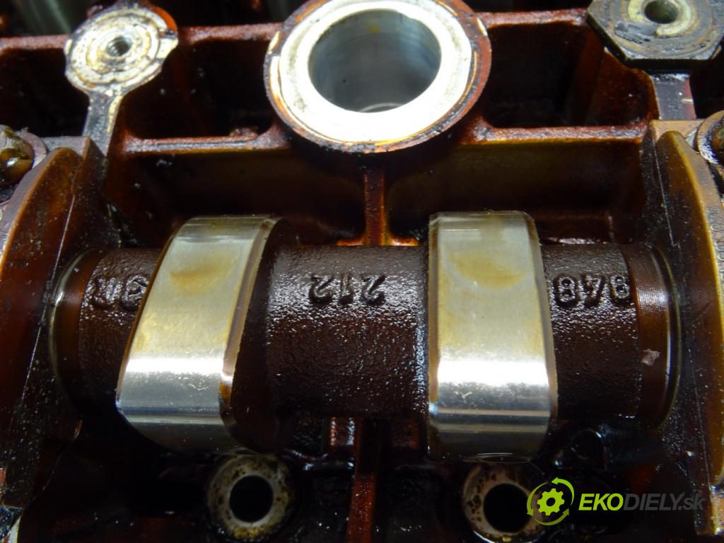 PORSCHE CAYENNE (9PA) 2002 - 2010    S 4.5 250 kW [340 KM] benzyna 2002 - 2007  Hlava valcov pravá 948104105 (Hlavy valcov)